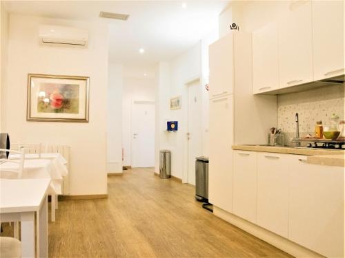 Η κουζίνα ή μικρή κουζίνα στο B&B Dea Tiburtina