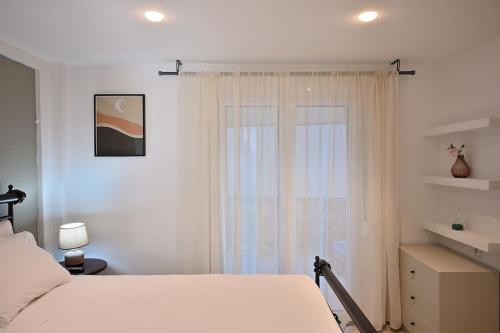 Seabreeze apartment in Palaio Faliro/ Netflix