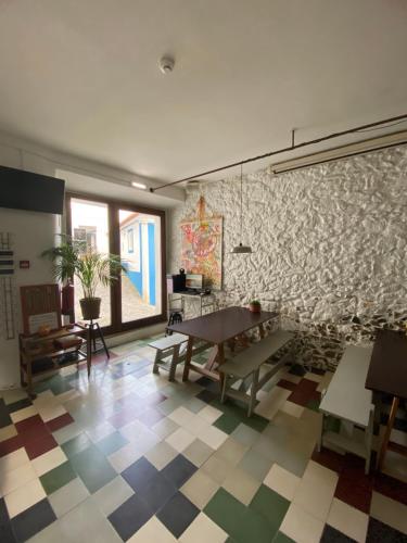 アルジェズールにあるAMAZIGH HOSTEL ensuite Rooms & Dorms with self-catering Kitchenのギャラリーの写真