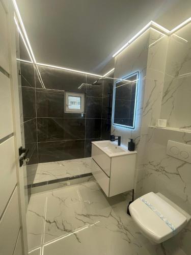 Ένα μπάνιο στο Karlsburg Suite