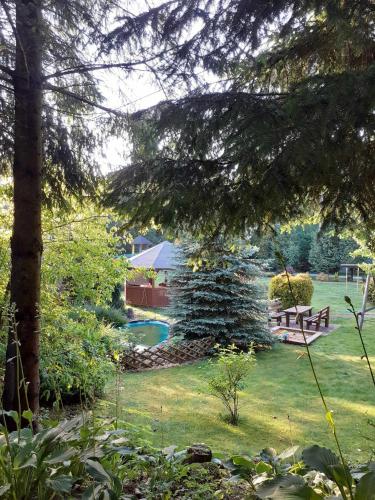 Taman di luar Agroturystyka Jagodowa Róża - Maria Farganus