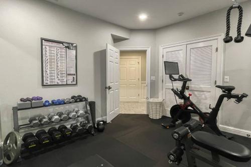 Fitness centrum a/nebo fitness zařízení v ubytování Merlins Escape