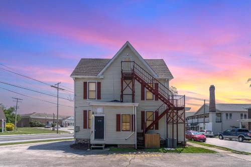 Gallery image of Fully Equipped 3 Story House With Cinema Room Vacation Mode, ON! in Gettysburg