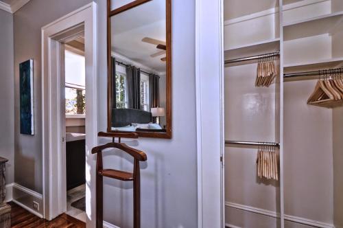 Φωτογραφία από το άλμπουμ του The Home Collection CLT: 500 Queens στη Σάρλοτ
