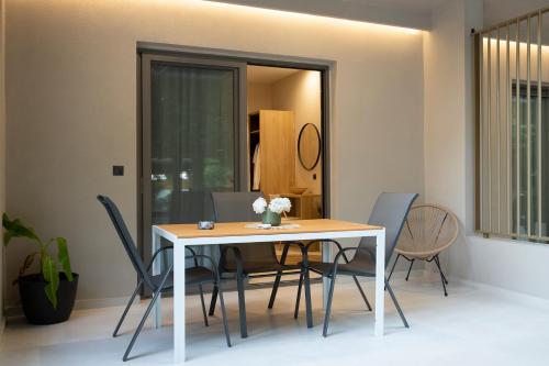 Φωτογραφία από το άλμπουμ του Olympus Suites στην Παραλία Παντελεήμονος