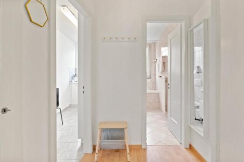 Gallery image of Close to Lake & Balcony 1 BDR Wollishofen Self Check In in Zürich