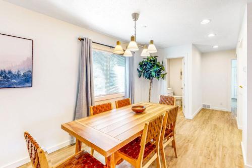 Fotografie z fotogalerie ubytování The Jewel of Elkhart, Upper Unit v destinaci Elkhart