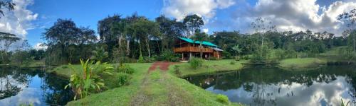 Villalobo's Lake cosy house