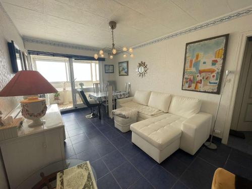 Appartement 2 pièces, 4 couchages, balcon, parking privé, proche plage - FR-1-224C-274