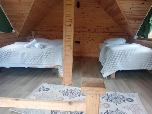 Postel nebo postele na pokoji v ubytování Fiçita bugalov