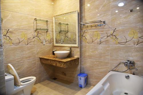 Phòng tắm tại Thu Linh Villa