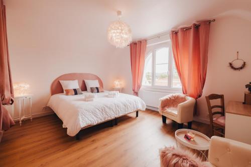 Postel nebo postele na pokoji v ubytování AU COIN DE PARADIS - Suite plume d'ange