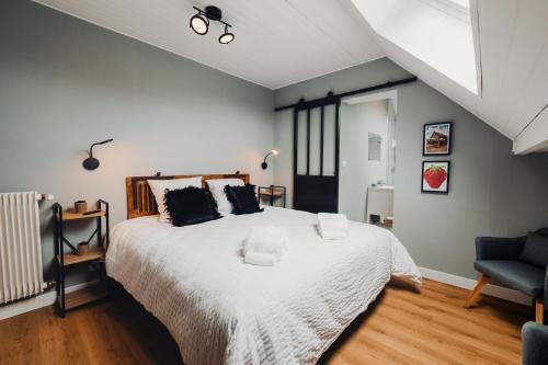 Postel nebo postele na pokoji v ubytování AU COIN DE PARADIS - Suite samérienne