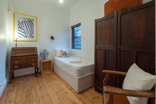 Postel nebo postele na pokoji v ubytování Snug Haven Cottage