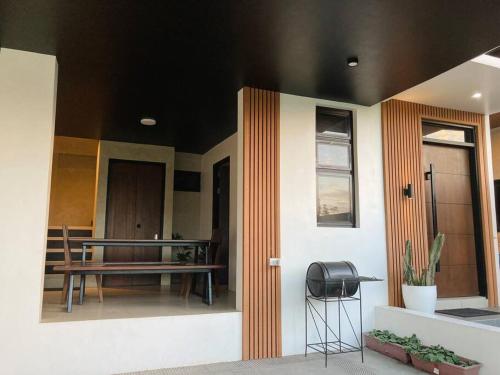Gallery image of Couple Pad with own bath near Clark (Casa Isabela) in Mabalacat