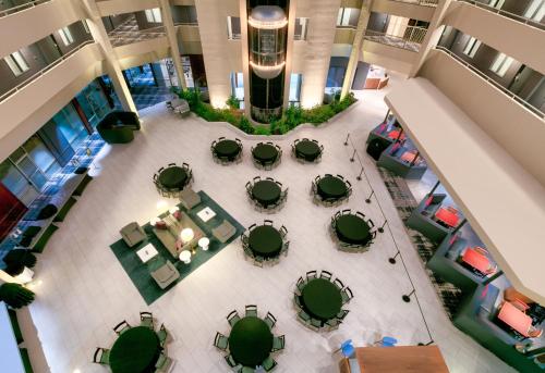 Crowne Plaza Suites Arlington, an IHG Hotel Image