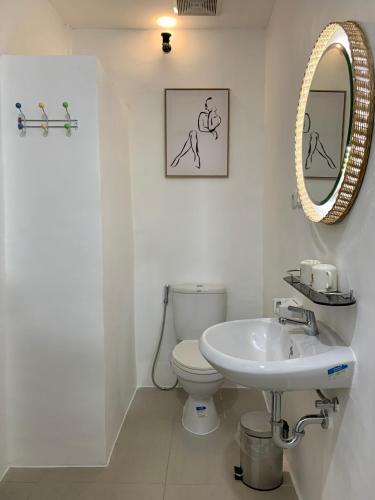 Galería fotográfica de Roots Hotel Senggigi en Lajor