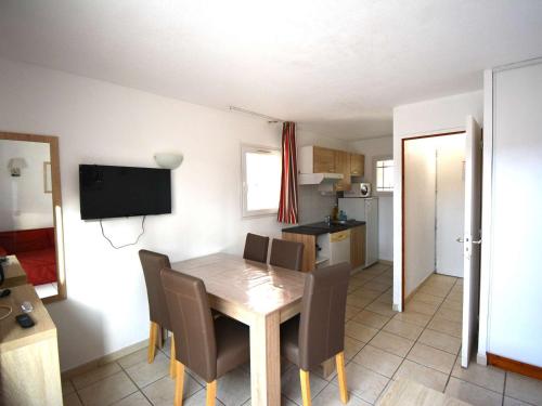Maison Salavas, 3 pièces, 6 personnes - FR-1-382-196