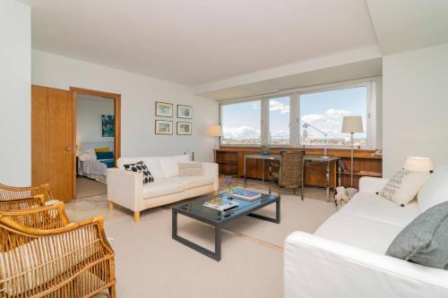 Colon Suites