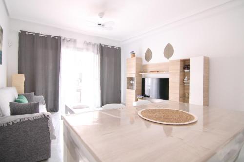 Apartamento con piscina - BAHÍA0102