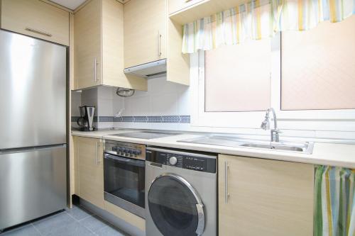 Apartamento con piscina - BAHÍA0102