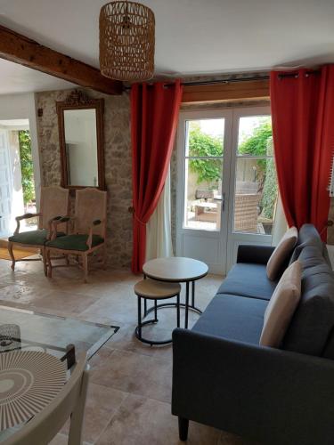 Le Logis des Remparts Coeur de la Cité médiévale, Jardin privé