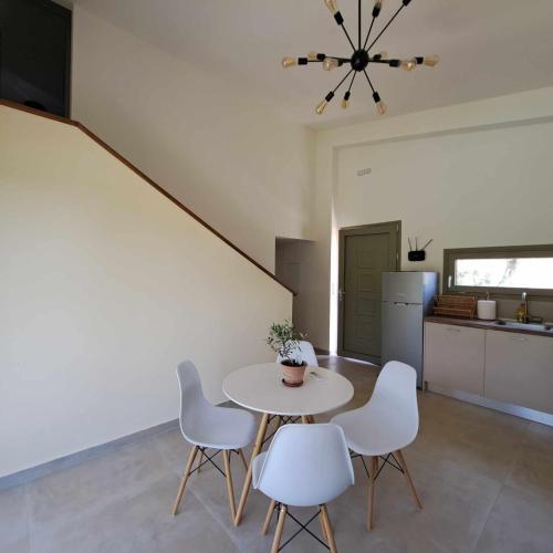 Gallery image of Villas EPTA KARPI Complex of 7 Luxury Villas in Skriperón