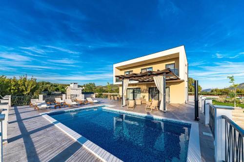 Luxury Villa Amore – Photos 2