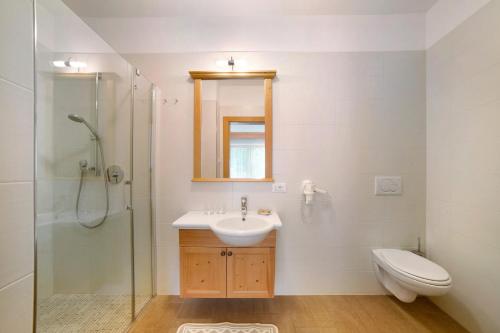 Ένα μπάνιο στο Obermoarhof Hönigspitze EG