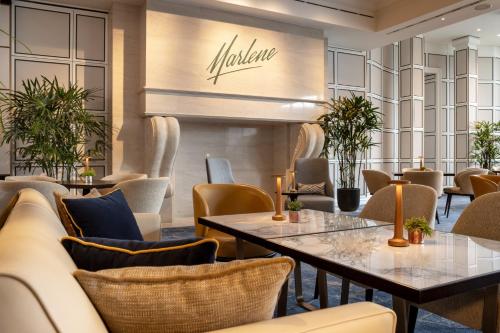 Posezení v ubytování InterContinental Berlin by IHG