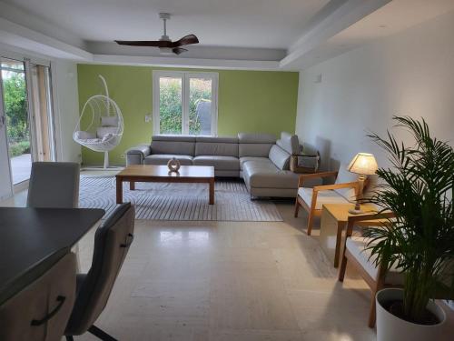 Rez-de-Villa "Clos Saint-Sauveur" modern and chic, 160m2, swimming pool, terrace photo 6