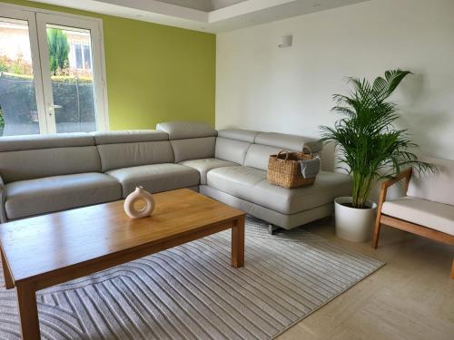 Rez-de-Villa "Clos Saint-Sauveur" modern and chic, 160m2, swimming pool, terrace photo 17