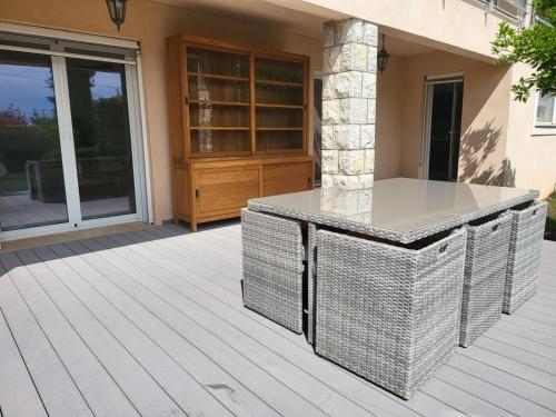 Rez-de-Villa "Clos Saint-Sauveur" modern and chic, 160m2, swimming pool, terrace photo 24