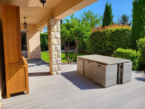 Rez-de-Villa "Clos Saint-Sauveur" modern and chic, 160m2, swimming pool, terrace photo 23