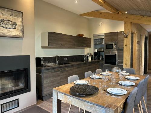 Appartement de Prestige aux Gets - 4 Chambres, 10 Couchages, Proche Pistes et Centre - FR-1-623-66