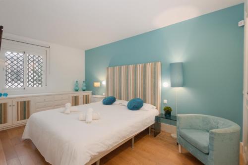 Apartment with stunning sea views, Puerto Banús