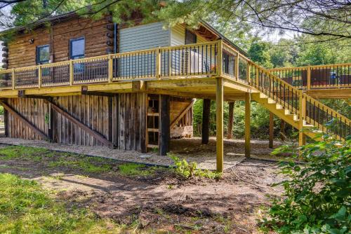 Fairhaven Harbor-Front Gem - Steps From the Water!にある庭