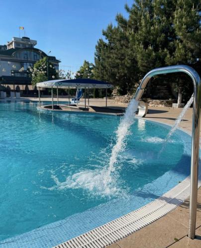 Bazén v ubytování President Resort Hotel nebo v jeho okolí