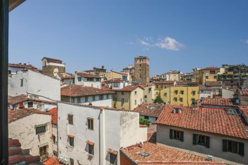 Panoramic loft with terrace near Ponte Vecchio