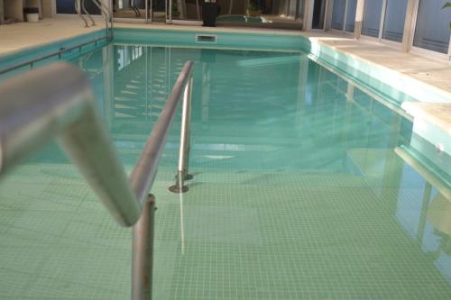 Piscina en o cerca de Apart IMEB spa & wellness