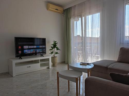 Sea Breeze II Apartment