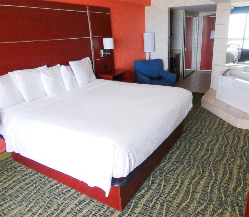 Katil atau katil-katil dalam bilik di The Breakers Resort Inn