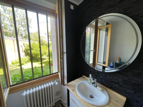 Fotografie z fotogalerie ubytování Chambre privée vue sur le jardin proche centre ville v destinaci Besançon