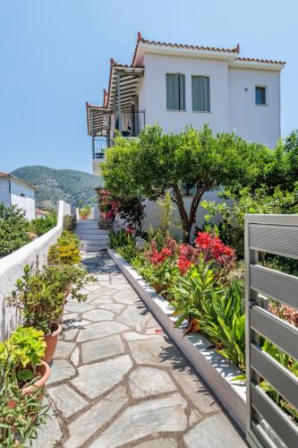 Casa Verde Summer Studios