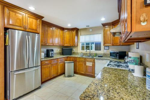 ウェストミンスターにあるWestminster Apartment Near Beaches and Theme Parks!のギャラリーの写真