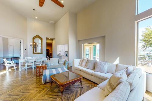 Φωτογραφία από το άλμπουμ του Evans Eden σε Μπρίτζπορτ