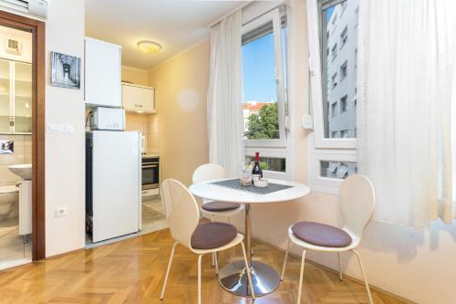 Apartments with WiFi Split - 21385