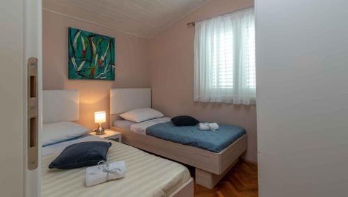 Apartment in Okrug Gornji 6139