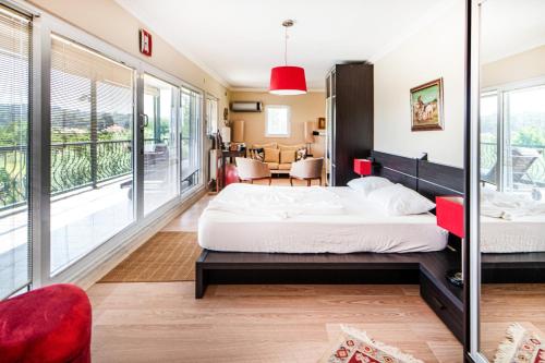 Duplex Villa w Pool Garden and BBQ in Koycegiz