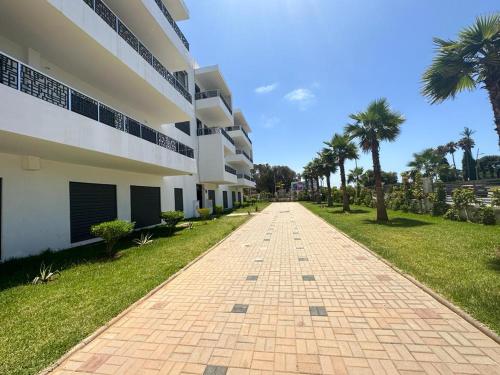 Apparemment F3 Entier à 2 minutes de la plage sablettes